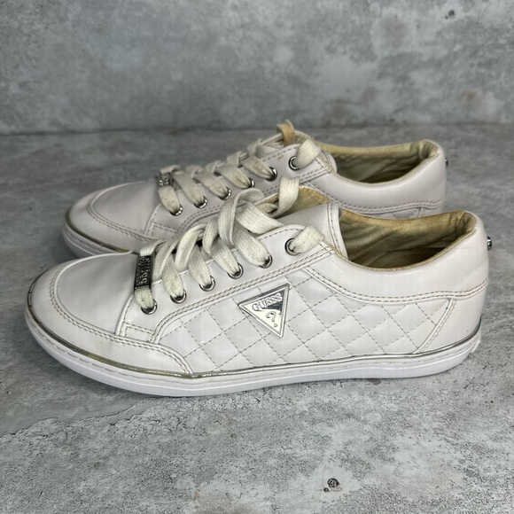 GUESS Leather 9M Width Lace Up Athletic‎ Shoes for Women - Picture 1 of 7